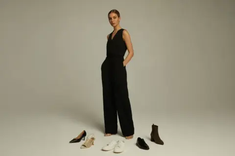 Idealne buty do krótkiego kombinezonu: modne triki na każdą okazję