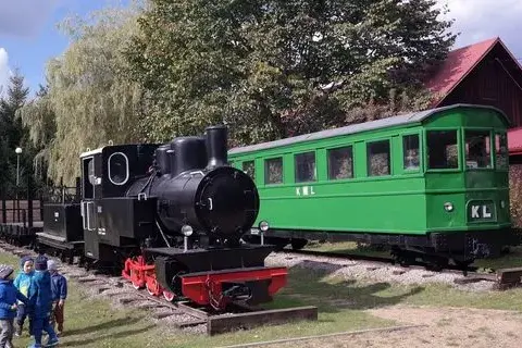 Skansen kolei leśnej w Janowie Lubelskim - historia i atrakcje, które musisz poznać