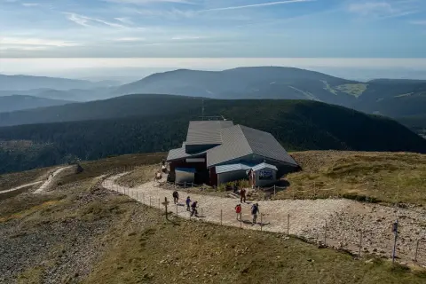 Śnieżka: Najłatwiejszy szlak? Kolejka na Kopę i spacer dla każdego!