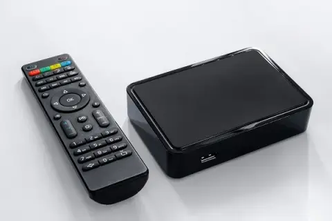Jak zrobić z telewizora smart TV – proste sposoby na transformację