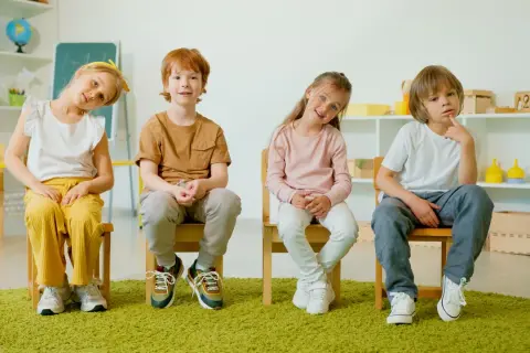 Jak ubrać dziecko do zdjęcia w przedszkolu, by wyglądało świetnie