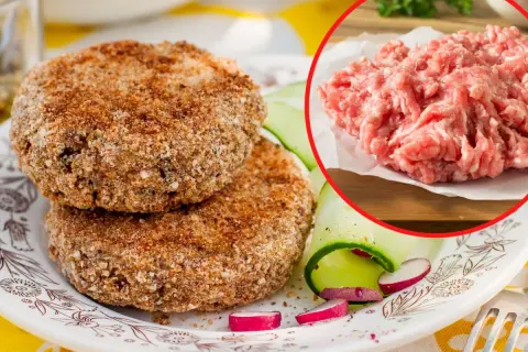 Gotowe kotlety mielone i surowe mięso mielone – idealne na obiad. Zastanawiasz się, jakie mięso na mielone wybrać?