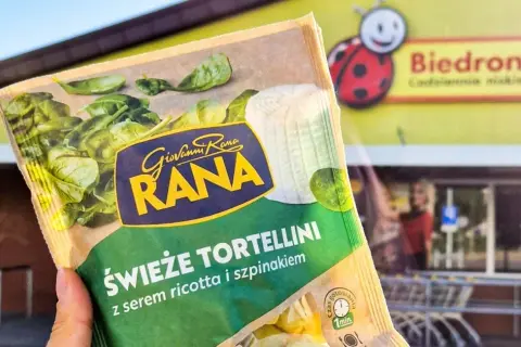 Jak szybko gotować tortellini z Biedronki, by uniknąć sklejania