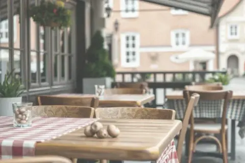 Hajnówka gdzie zjeść: Odkryj najlepsze lokale z regionalną kuchnią