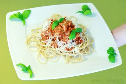 Spaghetti: ile kalorii? Prawda o makaronie i sosach jedz świadomie!