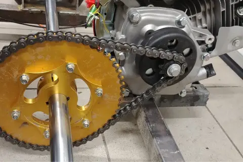 Jak rozpiąć łańcuch motocyklowy - skuteczne metody i porady