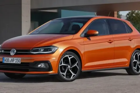 Naranja VW Polo 1.0 TSI 95 CV, un coche con estilo pero que puede presentar problemas.