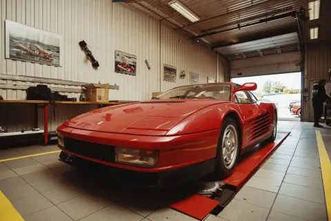 Mechanik Ferrari Śląsk – jak wybrać najlepszy serwis dla swojego auta?