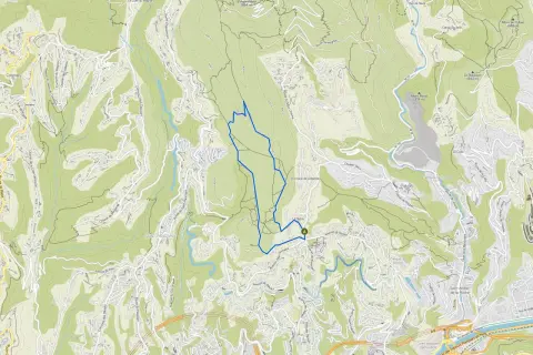 Carte d'un sentier de randonnée ou pour courir à Nice, traversant des collines et des zones boisées.
