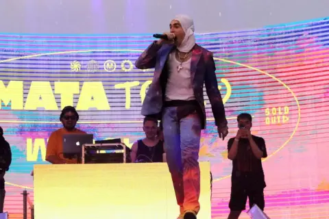 Koncert Maty: Ile trwa show? Pełny czas i jak zaplanować wieczór.