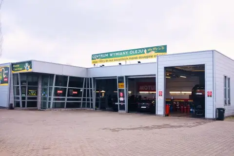 Co się wymienia przy wymianie oleju, aby uniknąć kosztownych usterek?