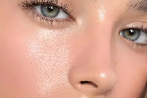 Resibo serum normalizujące: Czy to koniec z sebum i wypryskami?