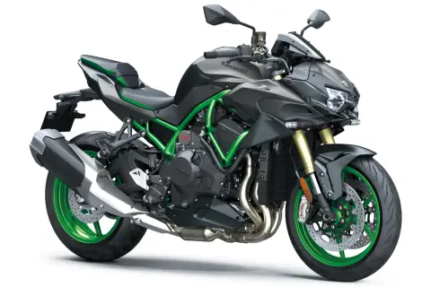 La Kawasaki mas potente, una naked deportiva gris con detalles verdes vibrantes, lista para la acción.