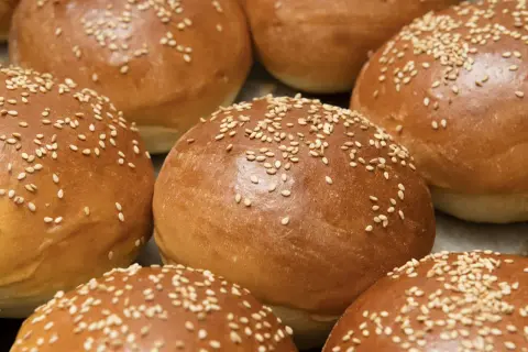 Burger Buns Fatti in Casa: La Ricetta Perfetta e i Segreti