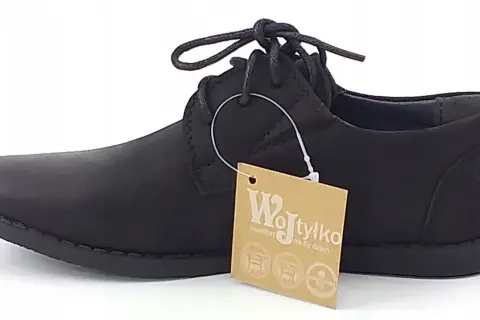 Buty komunijne dla chłopca: Elegancja i komfort. Uniknij błędów!