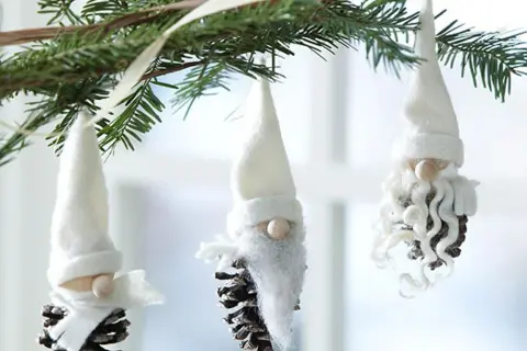 Ozdoby świąteczne DIY: Inspiracje i proste poradniki krok po kroku