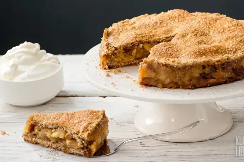 Jak piec szarlotkę? Czas i temperatura na idealne ciasto!