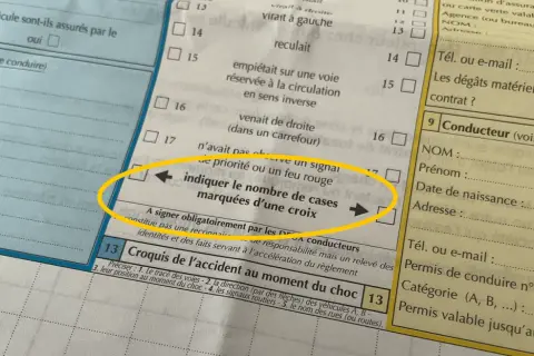 Exemple de constat rempli : une section du formulaire demande d'indiquer le nombre de cases marquées d'une croix.