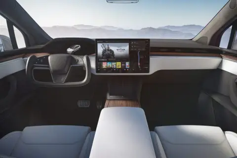 Jak wygląda Tesla? Odkryj minimalistyczny design i futurystyczne wnętrze.