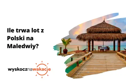 Drewniany pomost prowadzący do altany na Malediwach z widokiem na ocean.