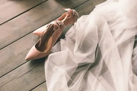 Buty ślubne boho: Komfort i styl. Jak wybrać idealne?