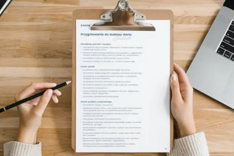 Dokumenty do budowy domu krok po kroku: lista kontrolna przygotowania, wybór działki i projektu.