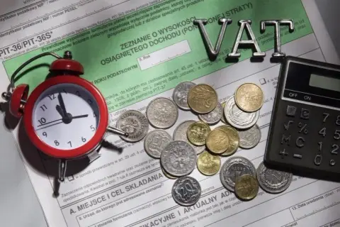 Jak rozliczać dochody z zagranicy i uniknąć problemów z podatkami