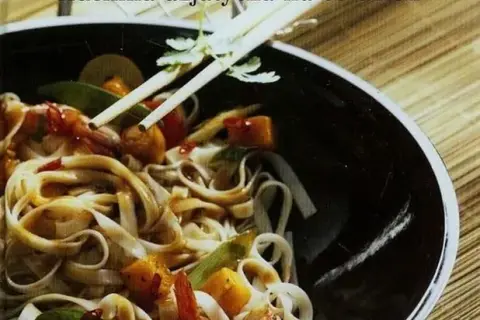 Wok kuchnia azjatycka na co dzień - proste przepisy i porady, które zmienią Twoje gotowanie