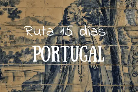 Ruta de 15 días por Portugal, con un diseño de azulejos antiguos que evoca un viaje histórico.