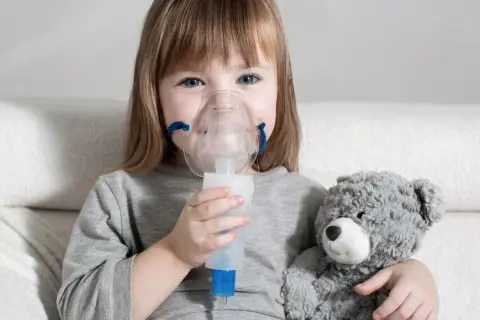 Inhalacja: oddychanie nosem czy ustami - co jest skuteczniejsze?