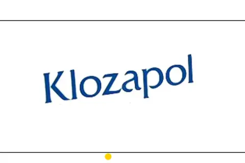 Napis "Klozapol" w kolorze niebieskim, lekko pochylony. Klozapina to lek stosowany w leczeniu schizofrenii.