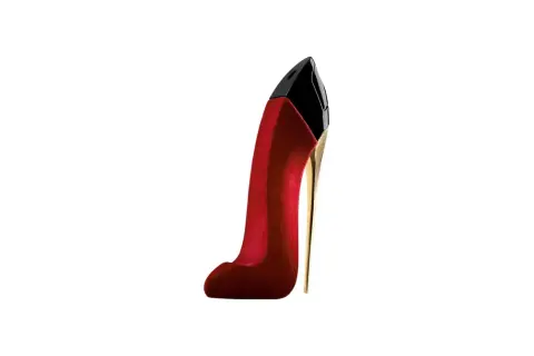 Elegancki flakon perfum Carolina Herrera Velvet Fatale w kształcie czerwonego, aksamitnego szpilki z czarną, błyszczącą górą i złotym obcasem.