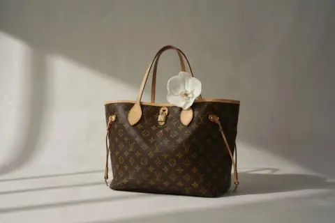 Gdzie kupić torebkę Louis Vuitton w Polsce? Sprawdź oryginał