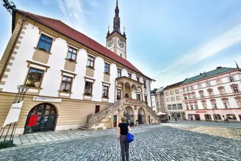 Ołomuniec atrakcje, które zaskoczą każdego turystę i oczarują historią