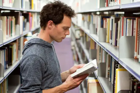 Uniwersytet w Granadzie: Sekrety, które musisz znać przed studiami