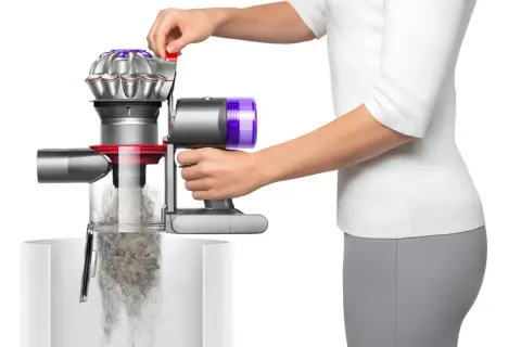 Dyson V8 czyszczenie: Poznaj sekret pełnej mocy i świeżości!