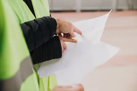 Instrukcja stanowiskowa co powinna zawierać, aby zapewnić bezpieczeństwo