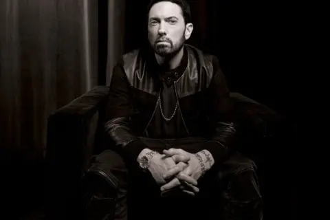 Skąd pochodzi Eminem? Odkryj jego fascynujące korzenie i historię