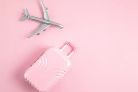 Uniknij dopłat! Walizki do samolotu: wymiary Ryanair, Wizz Air, LOT