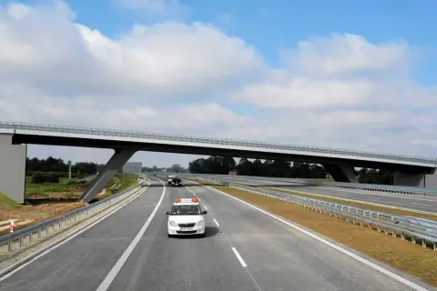 Otwarcie autostrady A4 Rzeszów-Jarosław: Co musisz wiedzieć o historii budowy
