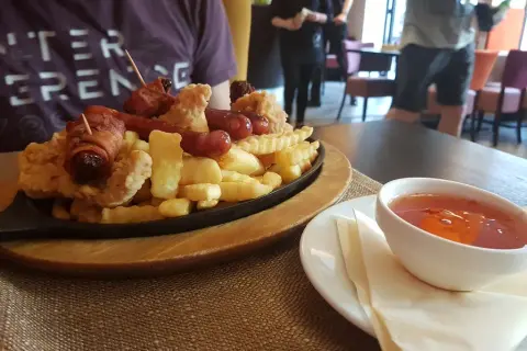 Radom: Gdzie zjeść? Sprawdzone miejsca na obiad, kawę i piwo