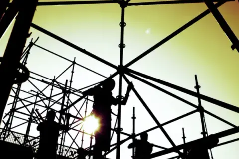 Oferty pracy dla montera rusztowań w Wrocławiu – nie przegap szansy