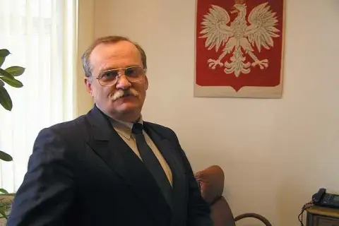 Kto może być prezesem spółdzielni mieszkaniowej? Sprawdź wymagania!