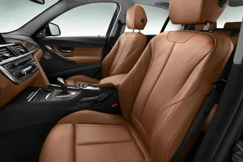 BMW F30 wnętrze - elegancja, komfort i nowoczesne technologie