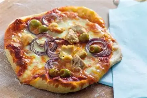 Pizza serowa jakie sery - odkryj idealne połączenia smaków