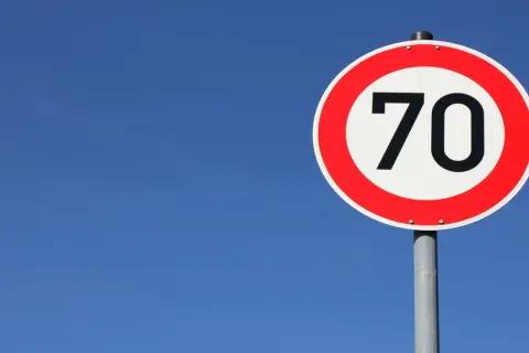 Autostrada: Ile można jechać? Poznaj limity i uniknij mandatu!