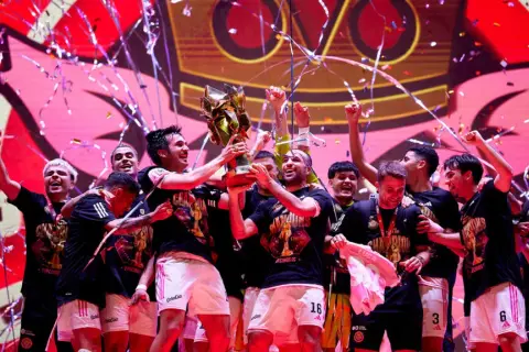 Porcinos FC: La Guía Completa del Campeón Mundial de la Kings League