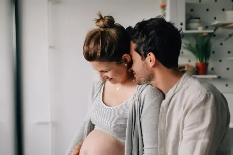 L4 w ciąży: Kiedy przysługuje i jak uzyskać zwolnienie zgodnie z prawem?