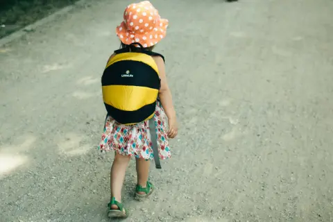 Jak wybrać idealną kurtkę parkę dla chłopca 80? Poradnik dla rodziców.