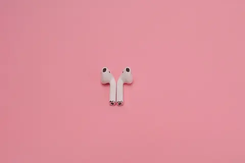 Jak sprawdzić autentyczność AirPods i uniknąć fałszywych produktów